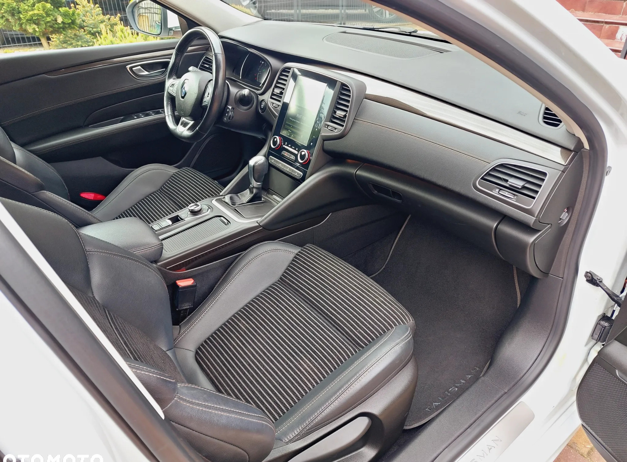 Renault Talisman cena 69900 przebieg: 166000, rok produkcji 2019 z Zawiercie małe 781
